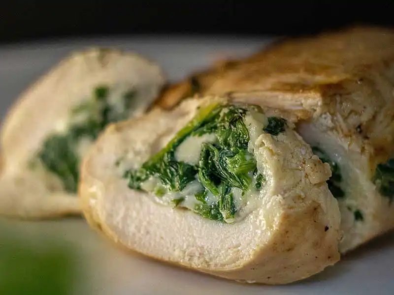 spinach-and-feta-stuffed-chicken